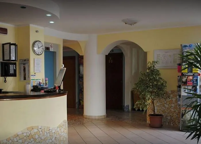 Отель Frida Римини